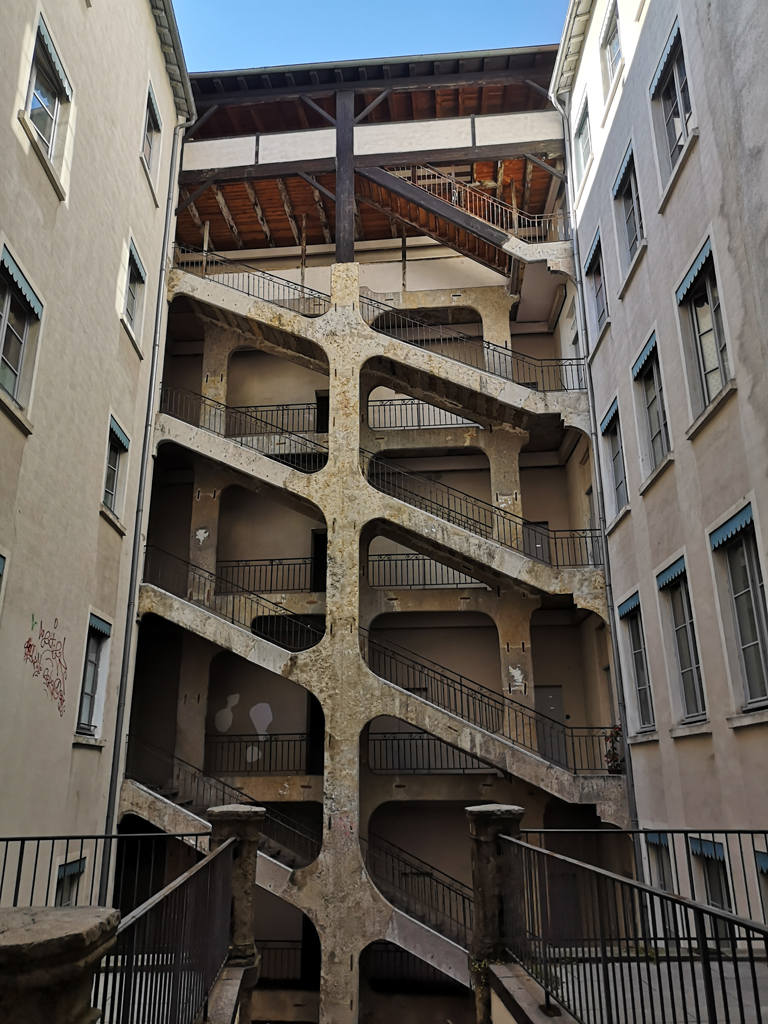 Photo de la traboule